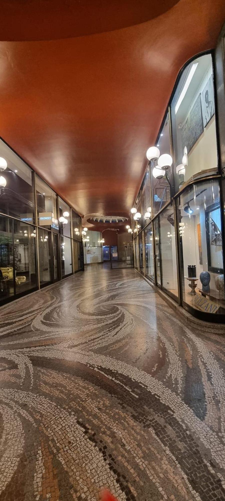 Dream Suites Milano San Babila Milão Exterior foto
