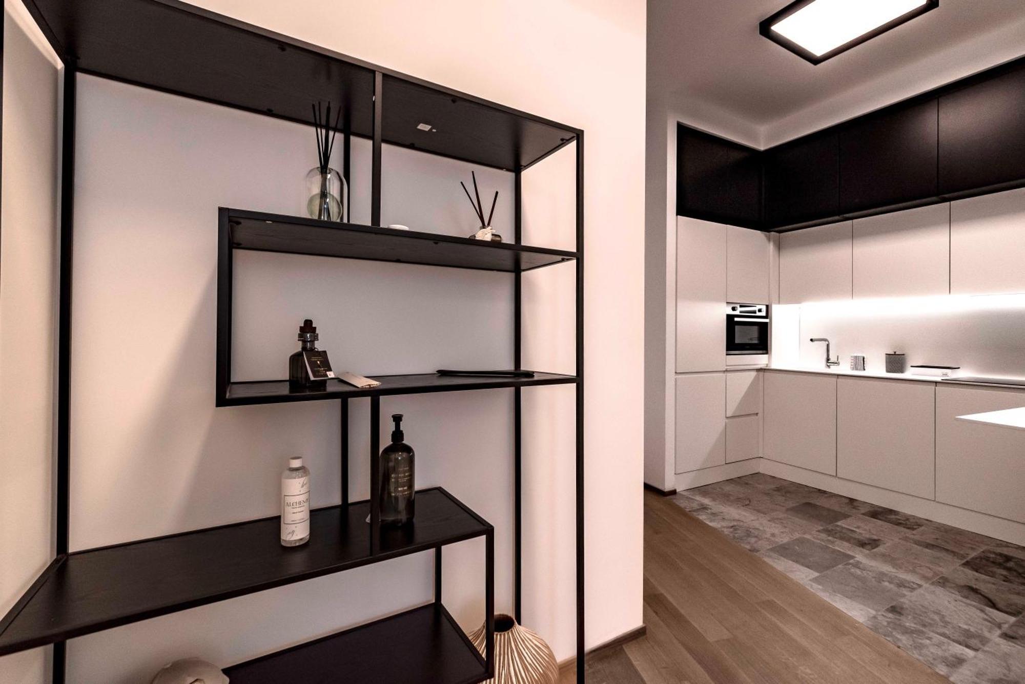 Dream Suites Milano San Babila Milão Exterior foto