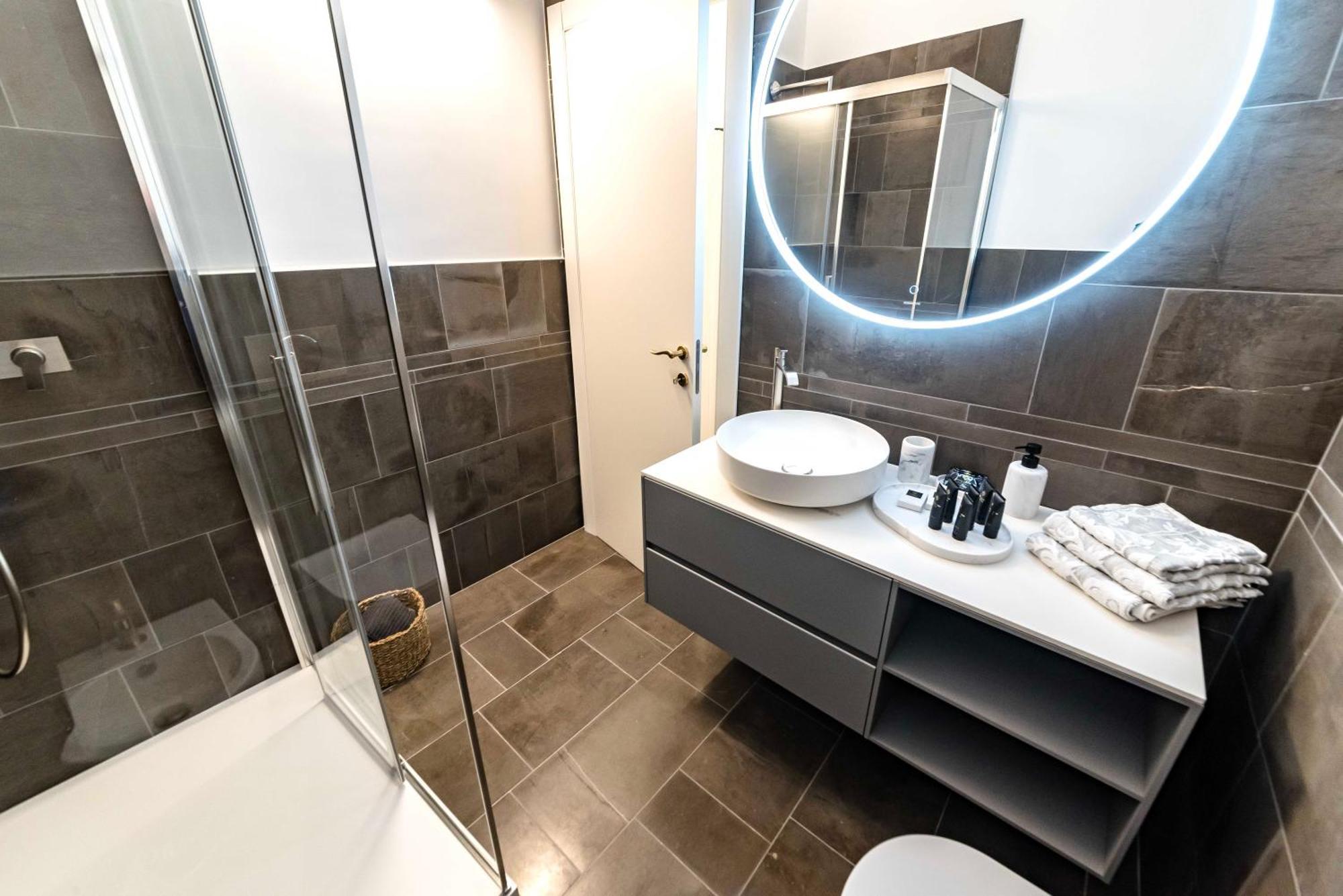 Dream Suites Milano San Babila Milão Exterior foto