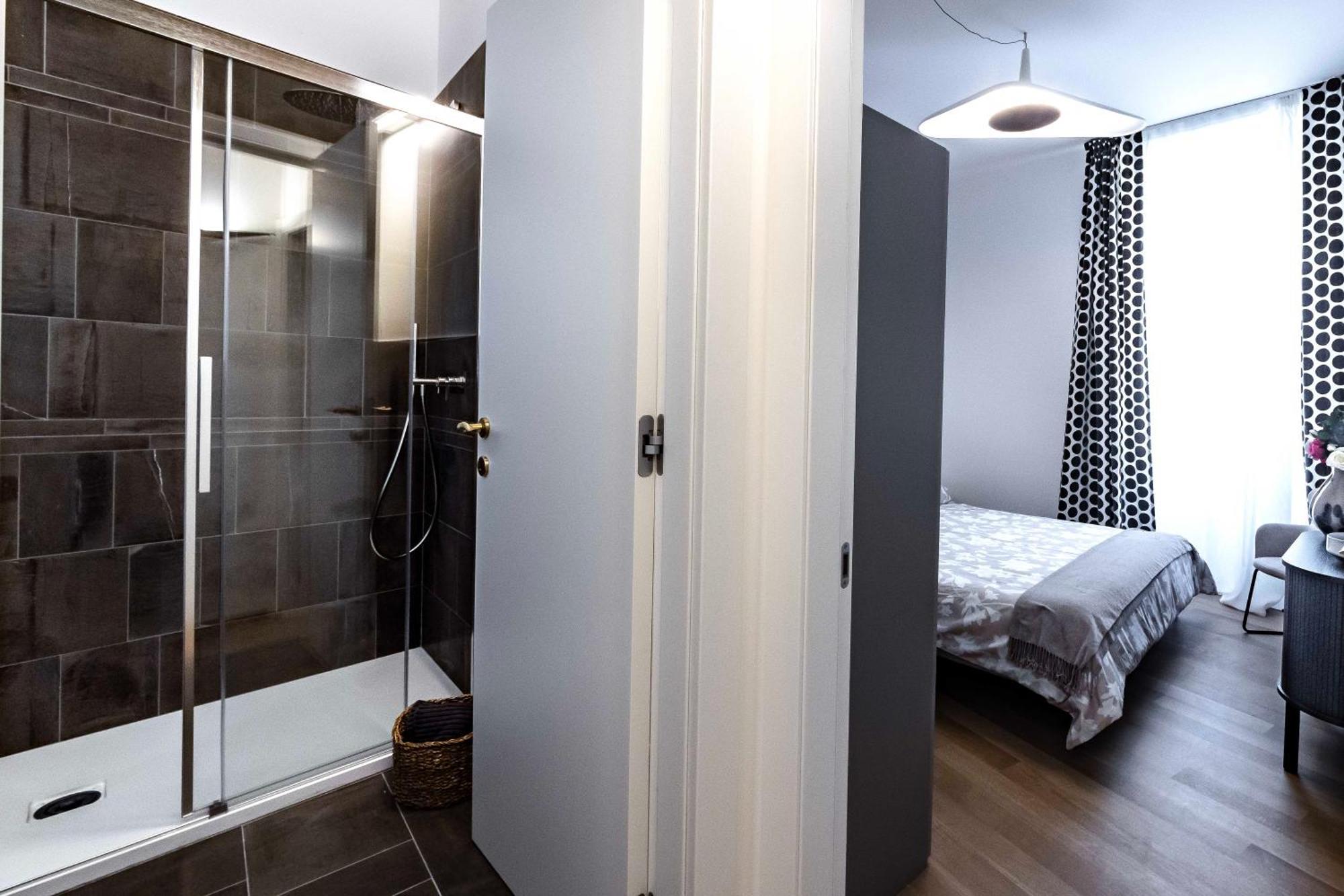 Dream Suites Milano San Babila Milão Exterior foto
