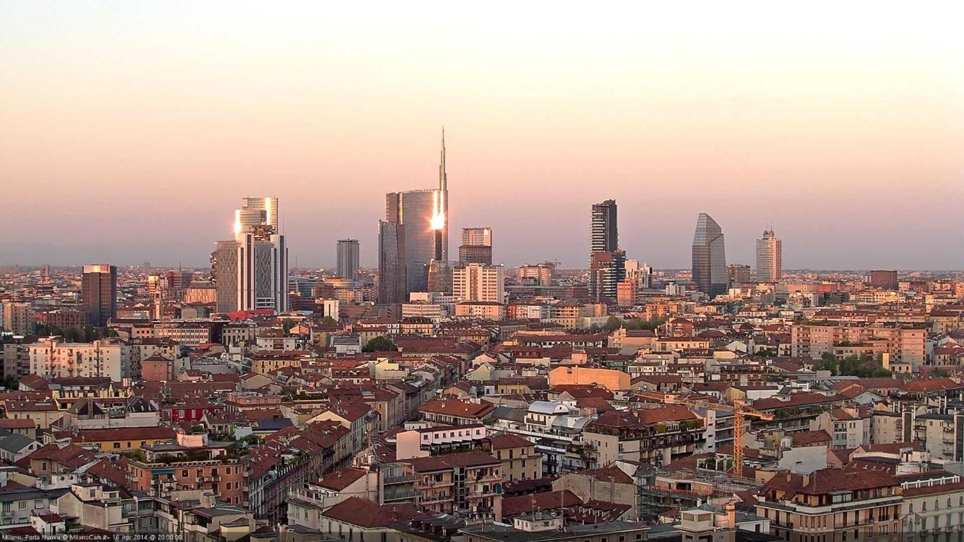 Dream Suites Milano San Babila Milão Exterior foto